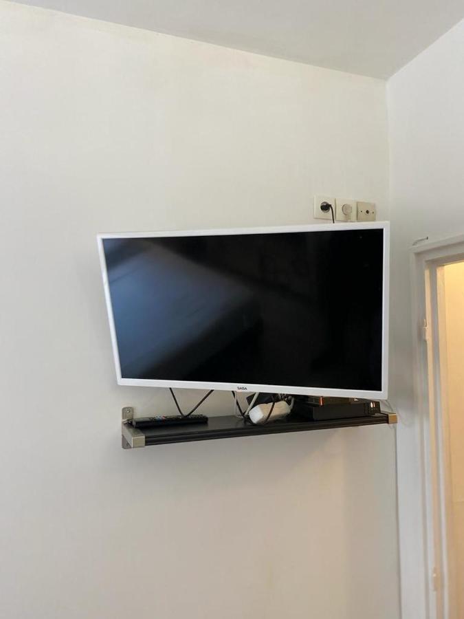 Studio 10 Mins Walk Eiffel Tower, Paris 16 Ngoại thất bức ảnh